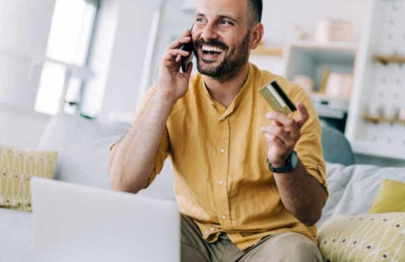 comment faire pour avoir un conseiller sfr au téléphone